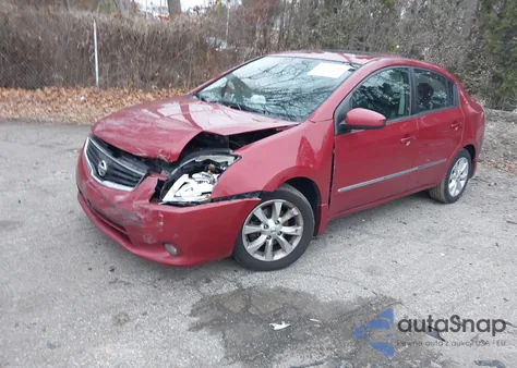 2011 Nissan Sentra 2.0Sl z USA, uszkodzony, nr VIN 3N1AB6AP8BL618141
